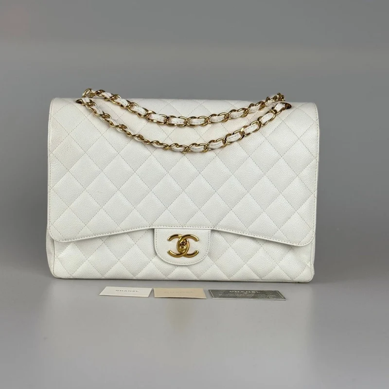 Chanel zeitlose Flap Bag Caviar Leder Maxigröße in weiß