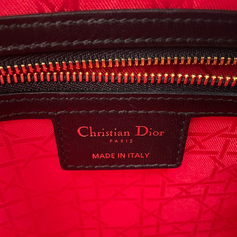 Dior Schwarze Lady Dior Tasche aus mittelgroßem Cannage-Lammleder mit goldenen Beschlägen ab 2016