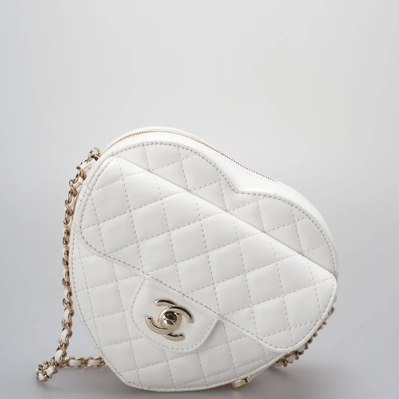 Chanel Big Heart Bag CC in Love Heart Clutch, groß, in Weiß mit champagnergoldenen Beschlägen