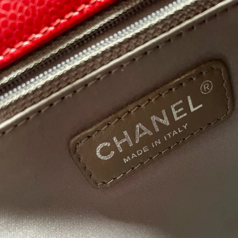 Chanel Grand Shopping Tote Rote GST-Tasche aus Kaviarleder mit silberner Hardware Medium