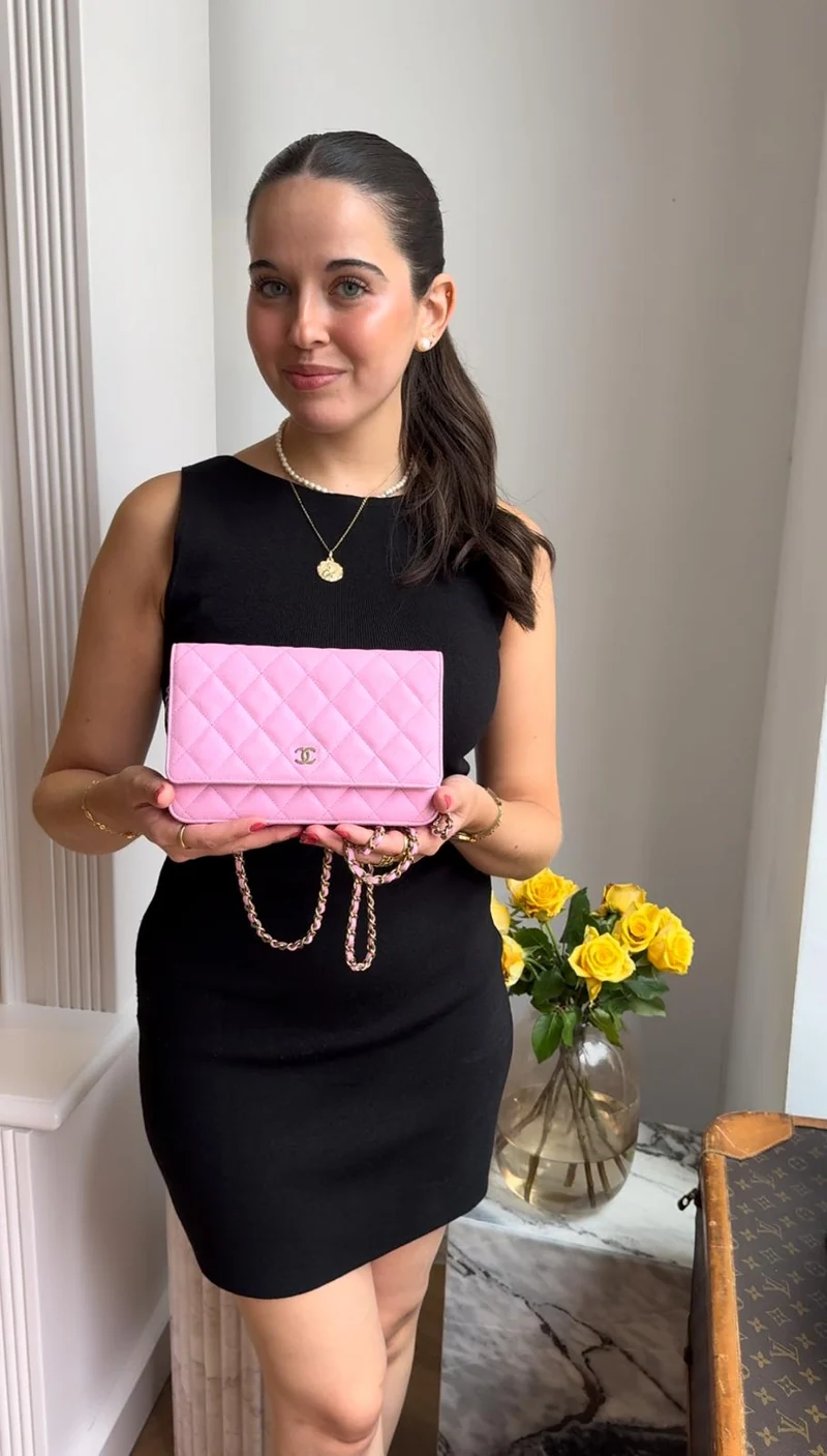 Chanel Geldbörse mit Kette in Rosa Kaviarleder Woc