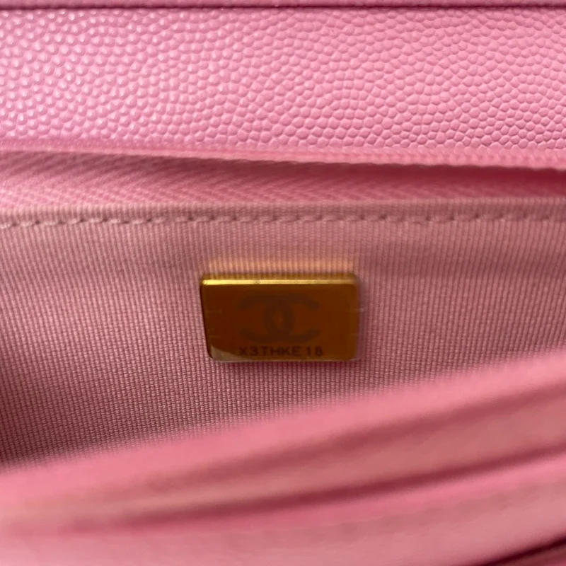 Chanel Geldbörse mit Kette in Rosa Kaviarleder Woc
