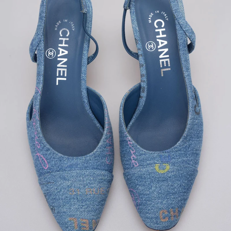Chanel Denim Cap Toe CC Slingback-Pumps Hellblau & Mehrfarbig 36.5
