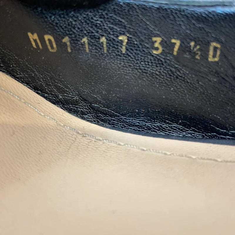 Christian Dior Schwarze Ledernieten-J'adior-Slingback-Pumps Größe 37.5