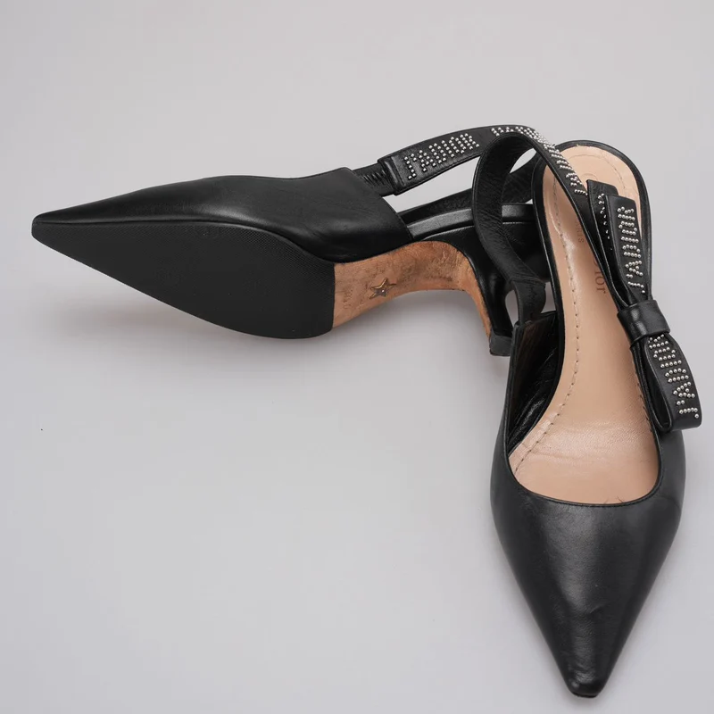 Christian Dior Schwarze Ledernieten-J'adior-Slingback-Pumps Größe 37.5
