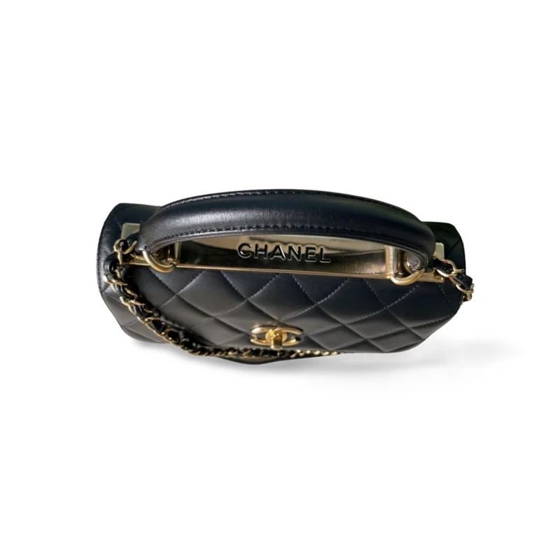 Chanel Trendy CC in schwarzem Lammleder mit goldener Hardware, klein