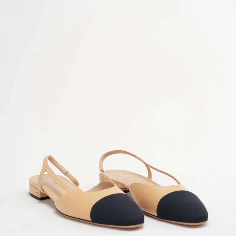 Chanel Beige / Schwarz Slingback Flache Sandalen Leder und Canvas Größe 38