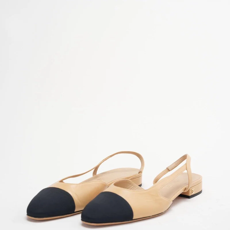 Chanel Beige / Schwarz Slingback Flache Sandalen Leder und Canvas Größe 38