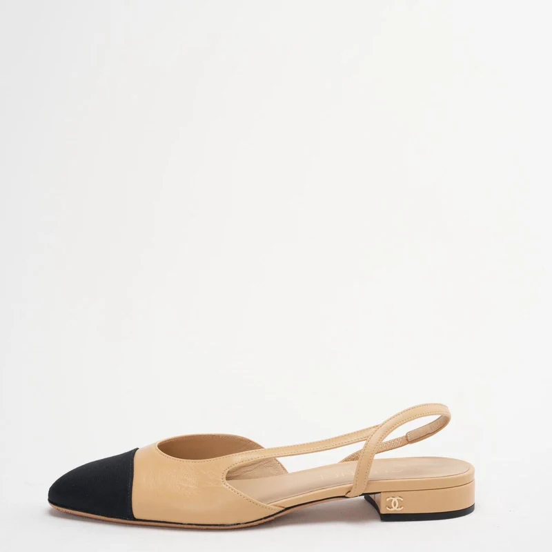 Chanel Beige / Schwarz Slingback Flache Sandalen Leder und Canvas Größe 38