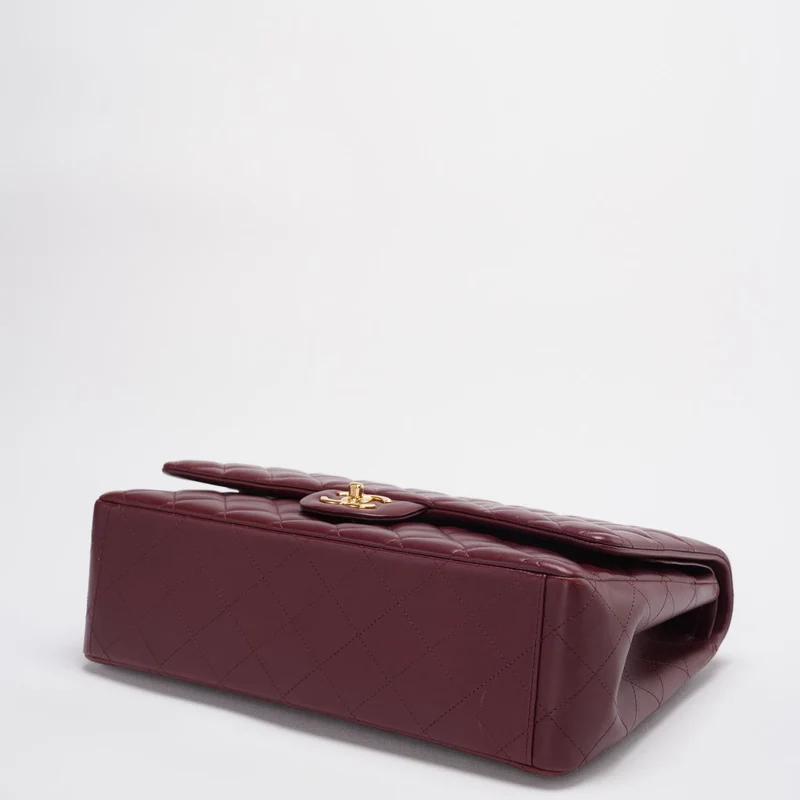 Chanel Burgunderrote zeitlose klassische Flap Bag Maxi Lammleder