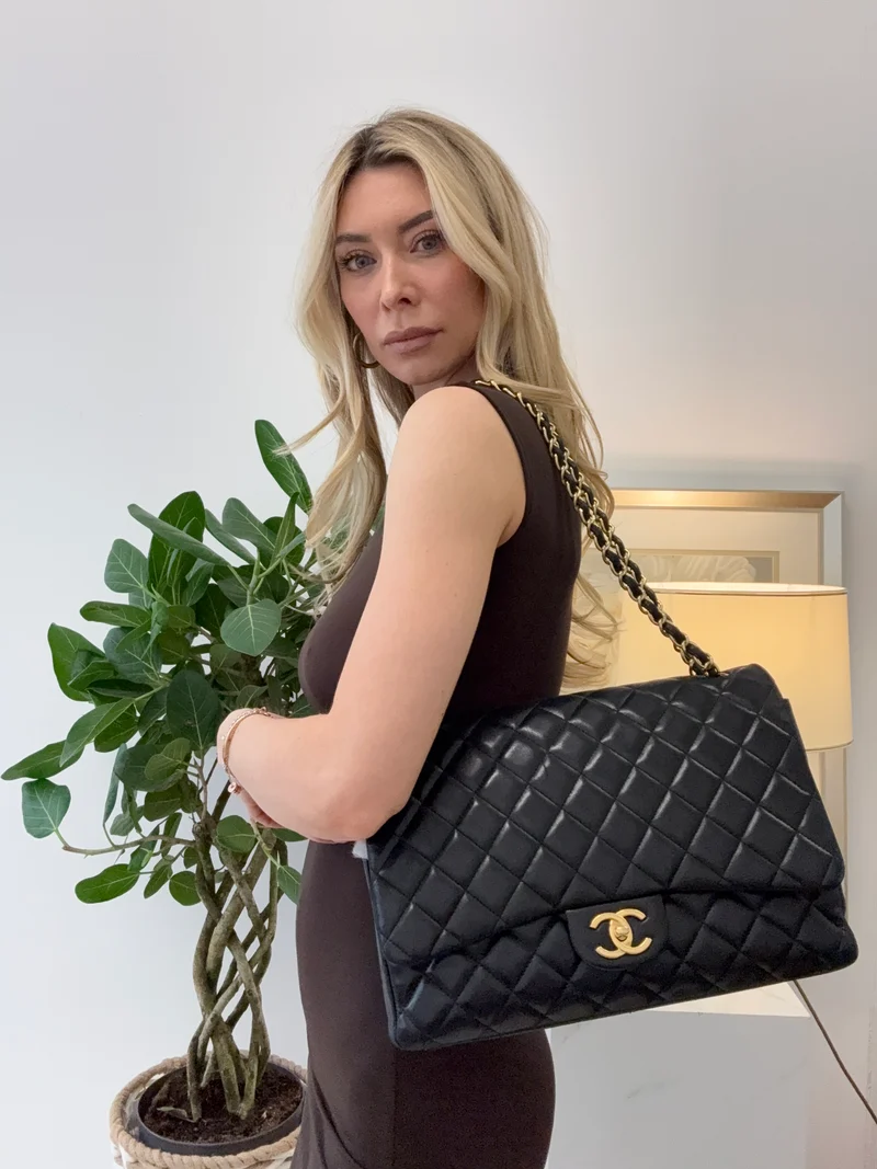 Chanel Schwarze Maxi Classic Double Flap Bag Gesteppt