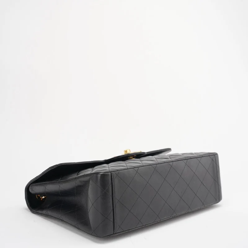 Chanel Vintage Schwarze Maxi Classic Flap Bag Lammleder 1991-1994