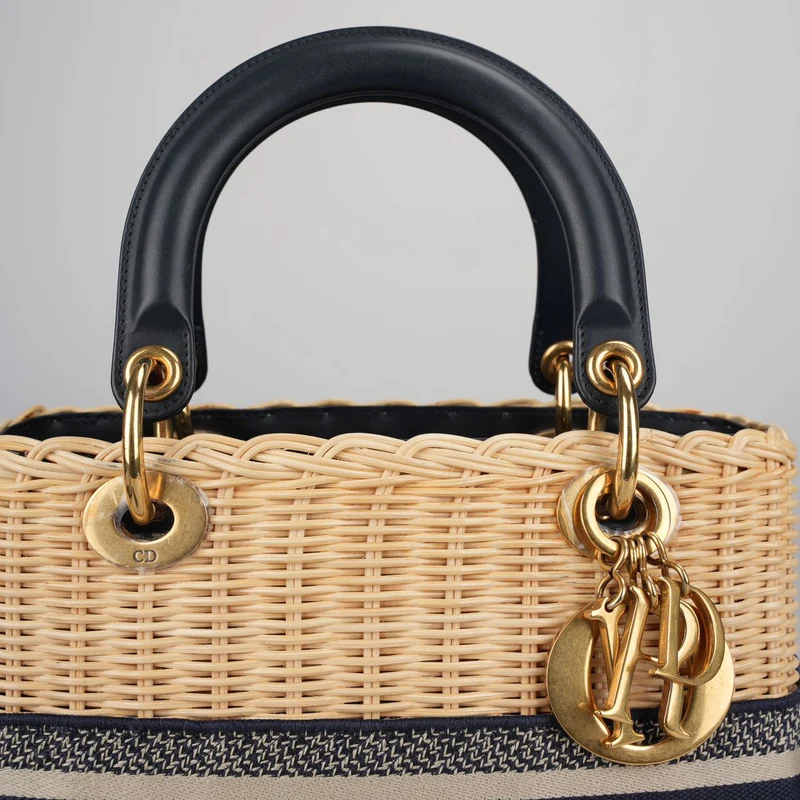 Christian Dior Lady Dior Tasche aus natürlichem Korbgeflecht/blauem schrägem Canvas mittlere Größe