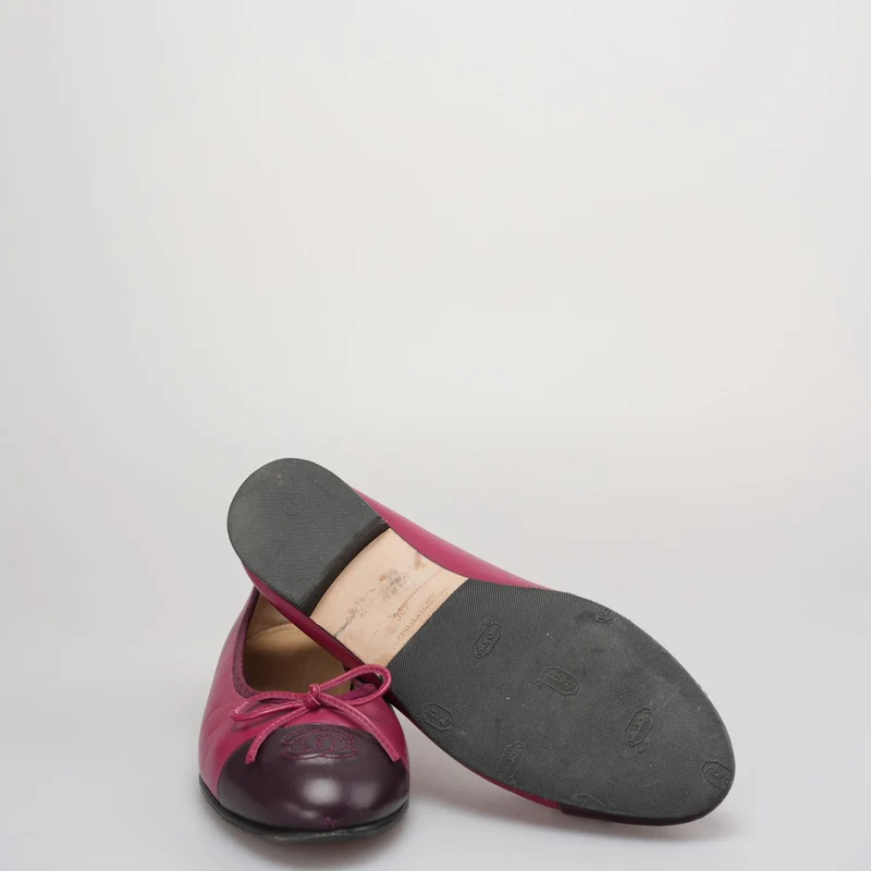 Chanel Ballerinas Ballerinas in Burgund und Schwarz Größe 40