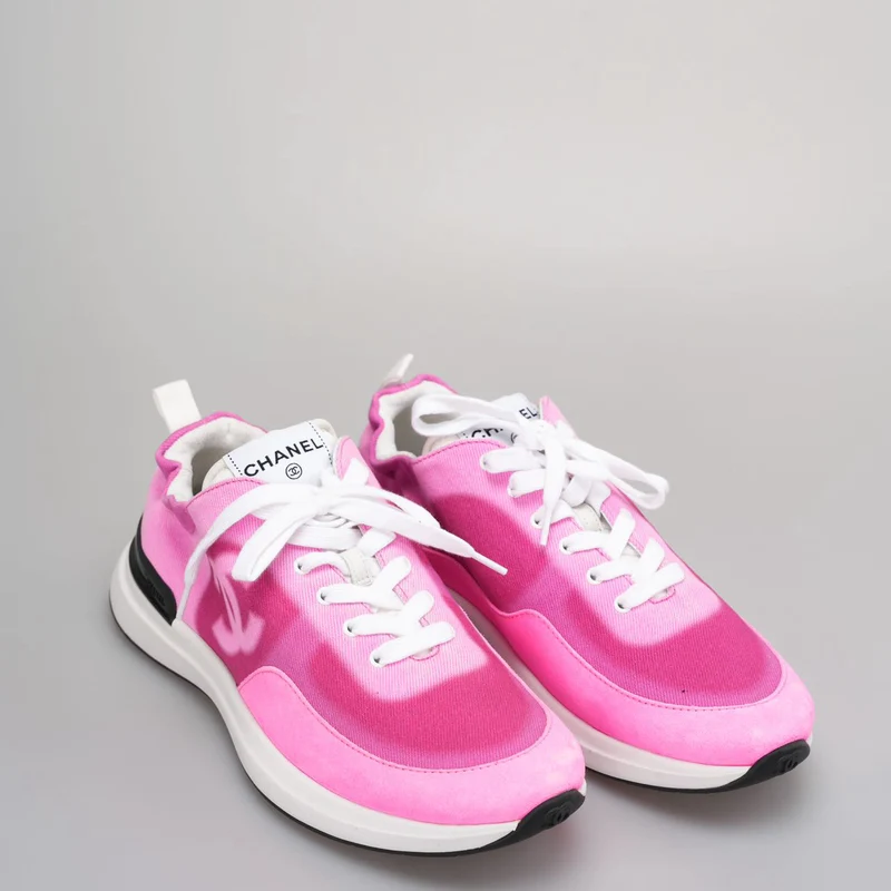 Chanel Denim Wildleder Sneakers in Pink und Weiß Größe 40