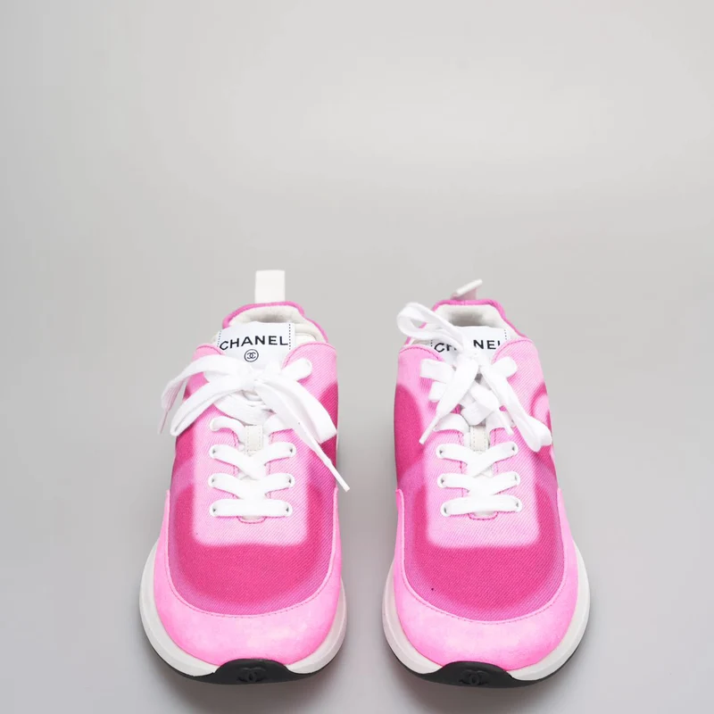 Chanel Denim Wildleder Sneakers in Pink und Weiß Größe 40