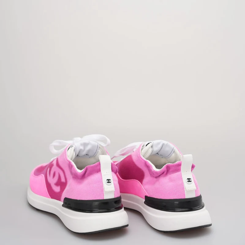 Chanel Denim Wildleder Sneakers in Pink und Weiß Größe 40