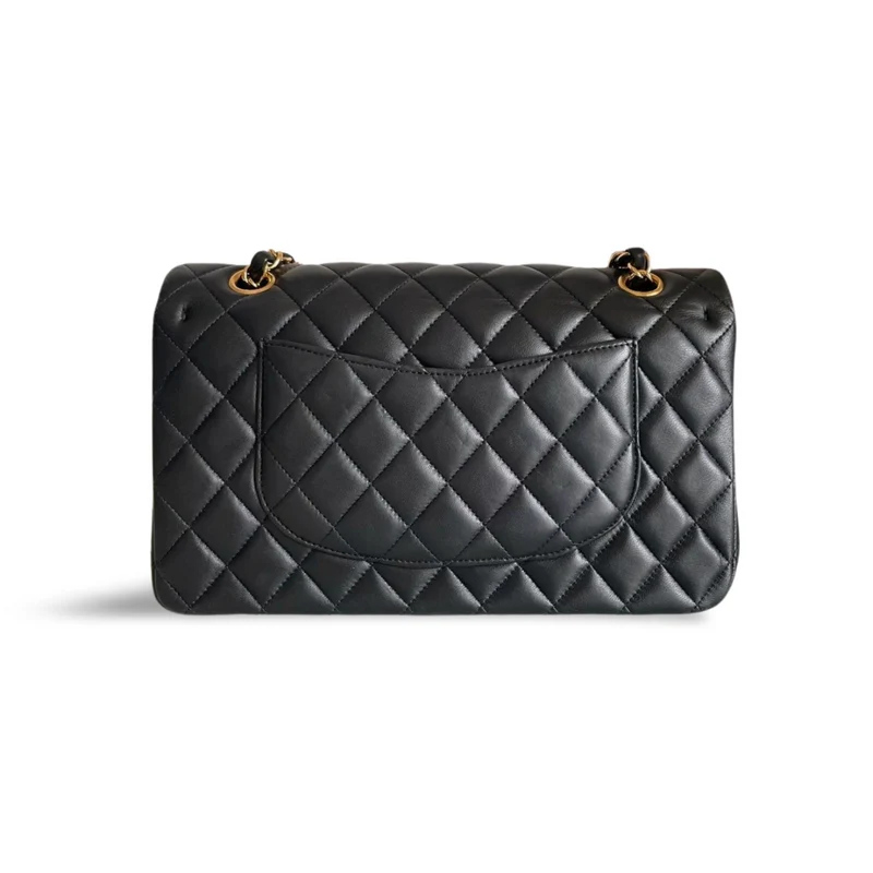 Chanel Schwarze zeitlose Flap Bag mittleres Lammleder mit goldener Hardware