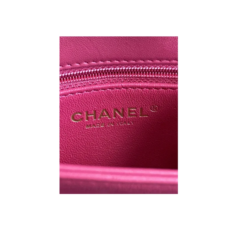 Chanel Kleine trendige CC-Tasche in Pink mit goldener Hardware