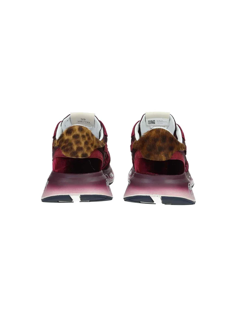 Lauryn VAR 7789 burgundy