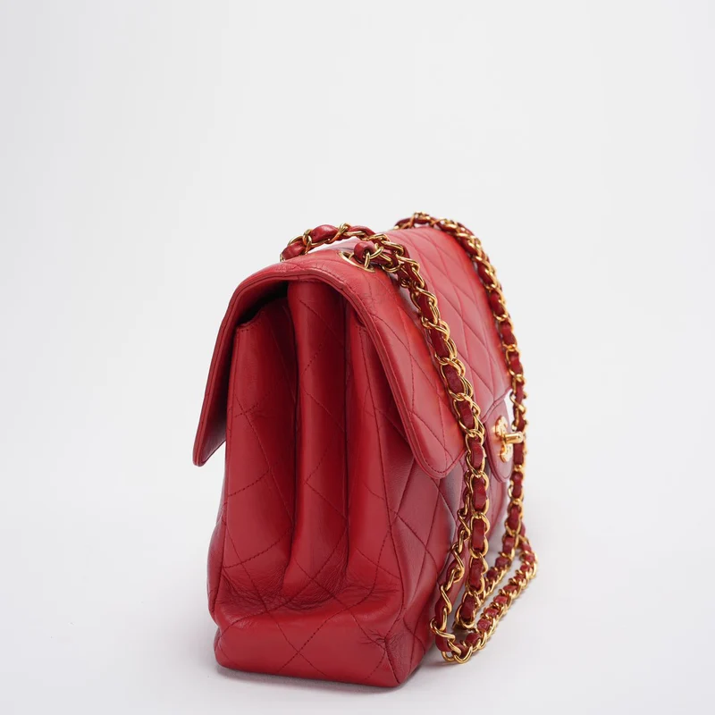 Chanel Vintage Red Classic Timeless Double Flap Bag mit 24 Karat Gold Hardware Double Side