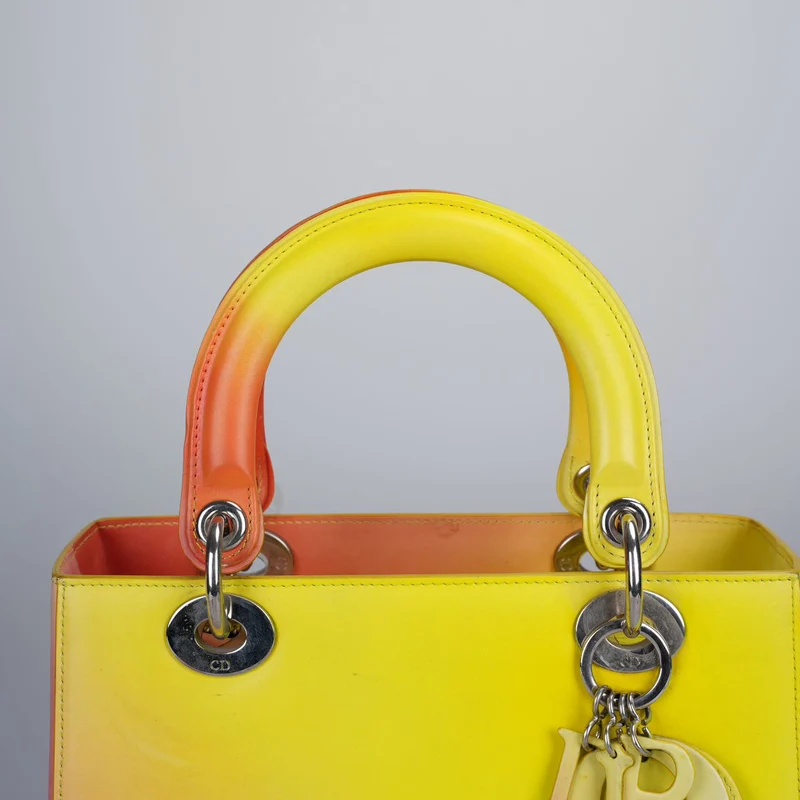Christian Dior Lady Dior Medium Tasche aus Box-Kalbsleder mit Farbverlauf in Gelb und Orange
