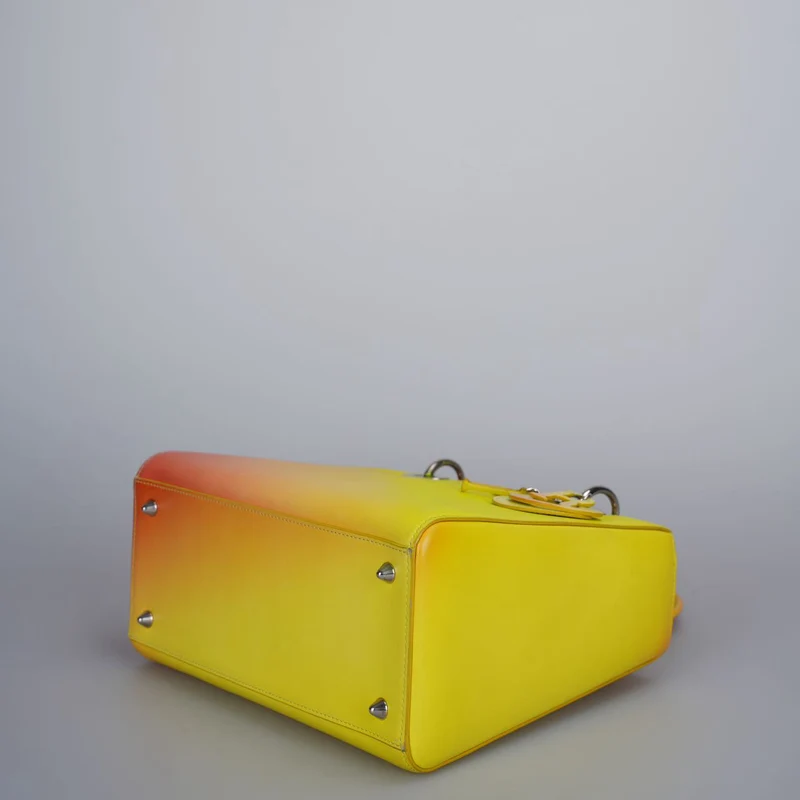 Christian Dior Lady Dior Medium Tasche aus Box-Kalbsleder mit Farbverlauf in Gelb und Orange