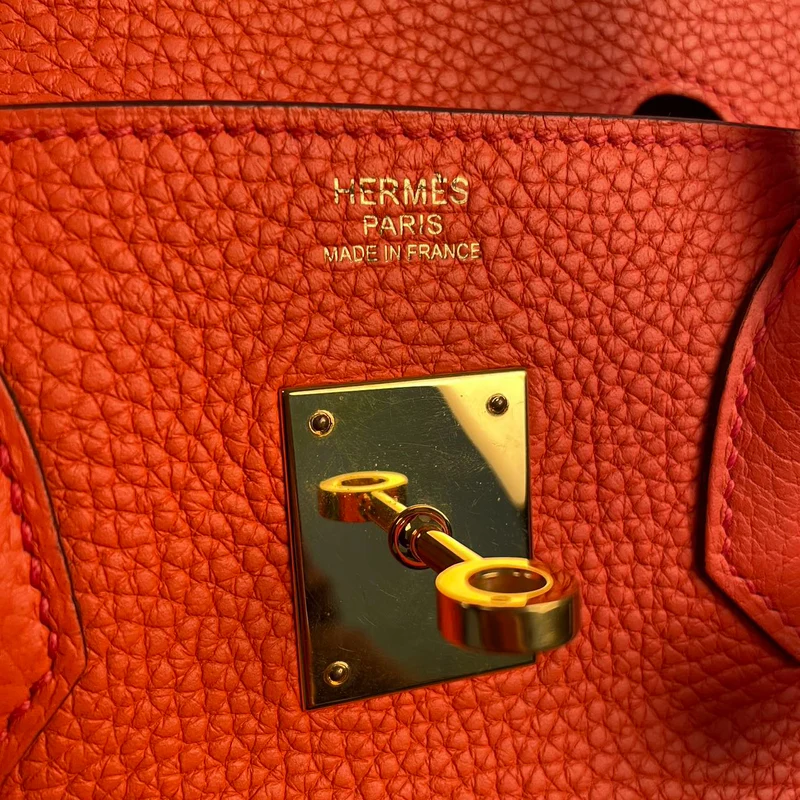 Hermes Birkin 30 Handtasche aus orangefarbenem Togo-Leder mit goldener Hardware