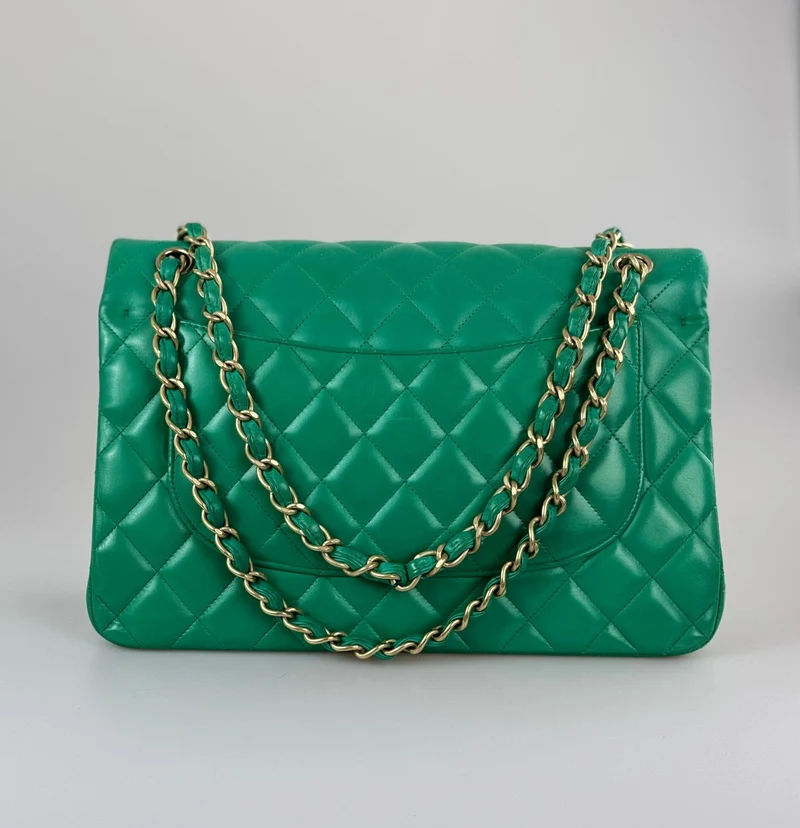 Chanel zeitlose Flap Bag Jumbo Grün mit goldener Hardware