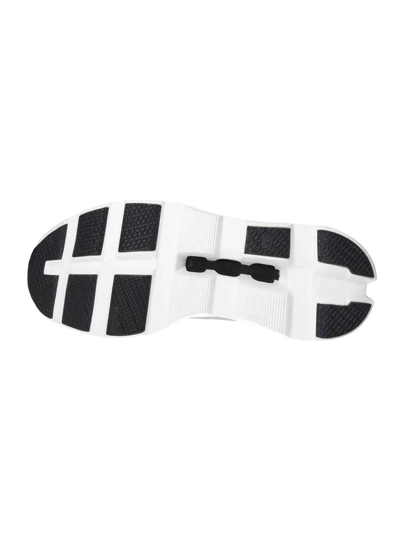 61.98433 W Cloudmonster all white