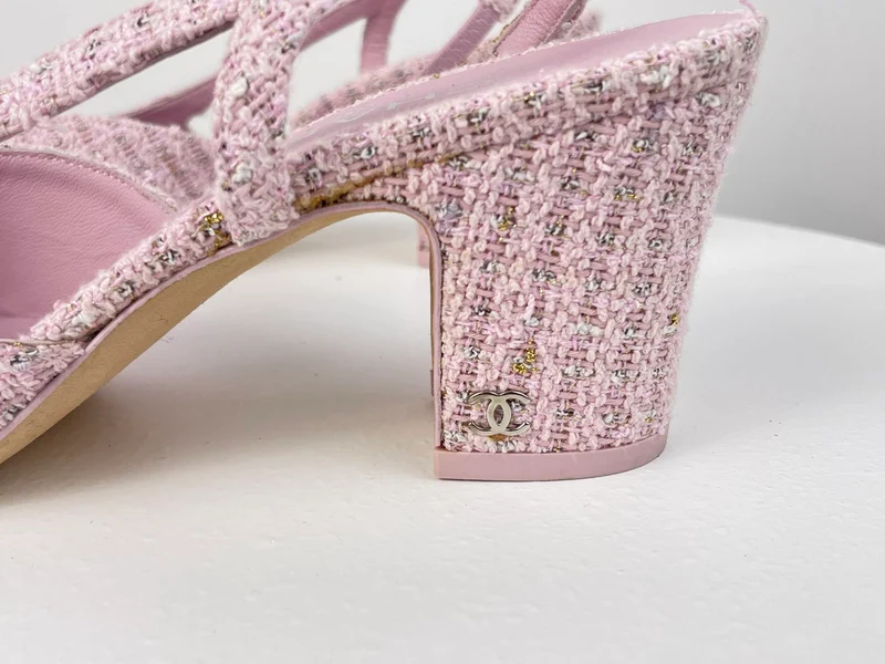 Chanel Pink Tweed M Slingback-Pumps mit CC-Logo 39