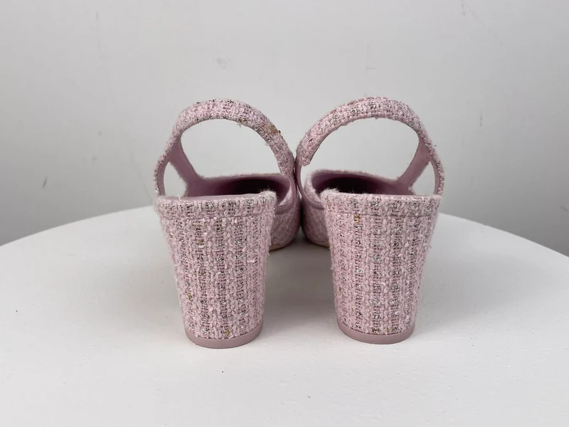Chanel Pink Tweed M Slingback-Pumps mit CC-Logo 39