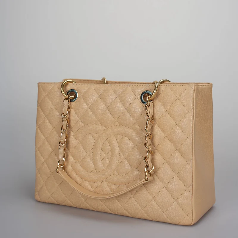 Chanel Beige Grand Shopping Tote Beige GST Tasche aus Kaviarleder mit goldenen Beschlägen