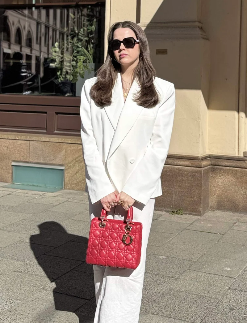 Christian Dior Lady Dior Bag – Mittlere Handtasche aus rotem Cannage-Lammleder