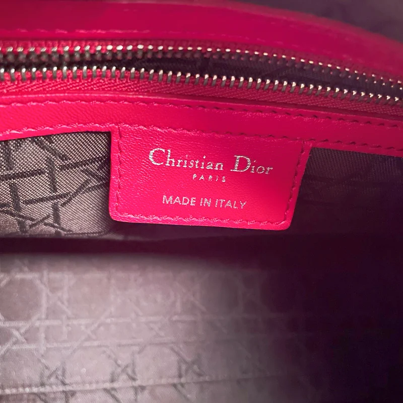 Christian Dior Lady Dior Bag – Mittlere Handtasche aus rotem Cannage-Lammleder