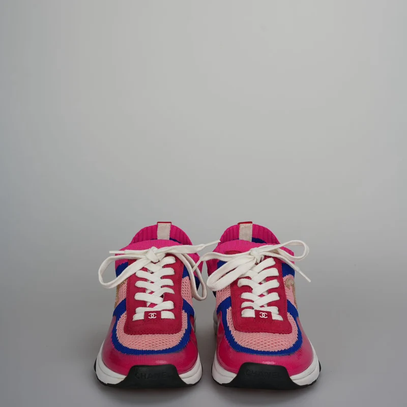 Chanel Stoff Wildleder Kalbsleder Stretch CC Sneakers Rosa, Rot und Blau Größe 39