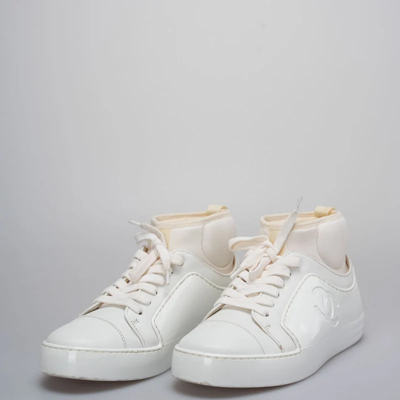Chanel CC Ankle Sneakers aus weißem Gummi und Leder, Größe 37,5