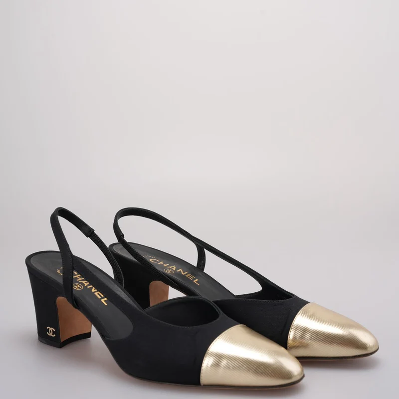 Chanel Schwarz/Gold Escarpins Slingback Chanel Velours Noir Größe 40.5