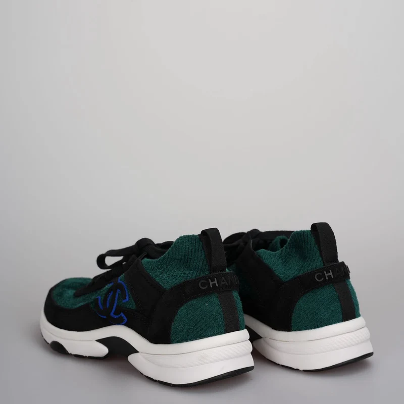 Chanel Low-Top Sneakers Wildleder und Strickstoff Schwarz/Grün/Weiß Gr.38