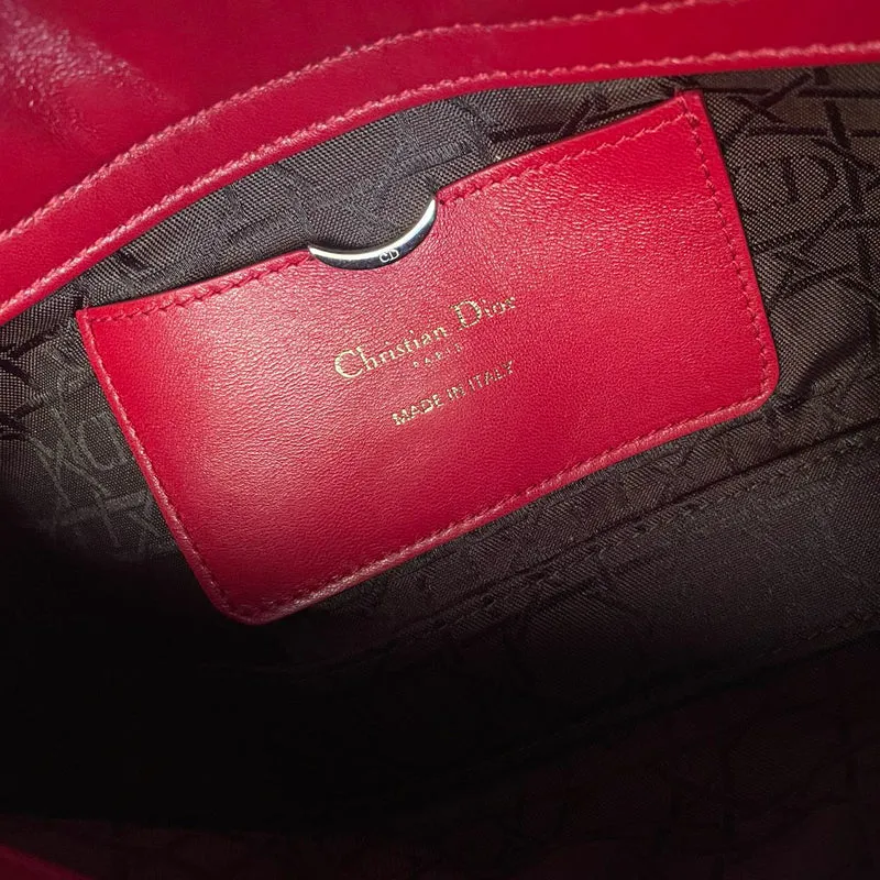 Rote mittelgroße Cannage Lady D-Joy-Tasche aus Lammleder von Dior