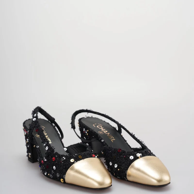 Chanel Tweed Lammfell Pailletten Cap Toe CC Slingback Pumps Größe 39 in Schwarz und Gold