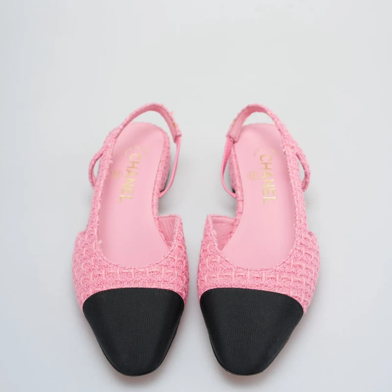 Chanel Tweed Grosgrain Cap Toe CC Slingback Pumps Größe 37.5 in Pink und Schwarz
