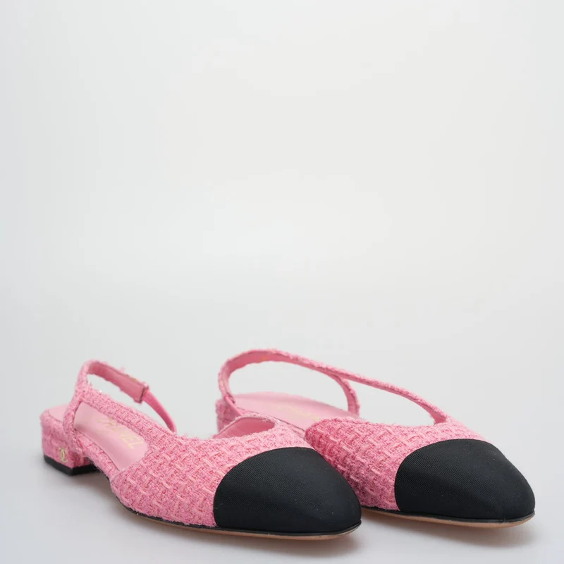 Chanel Tweed Grosgrain Cap Toe CC Slingback Pumps Größe 37.5 in Pink und Schwarz