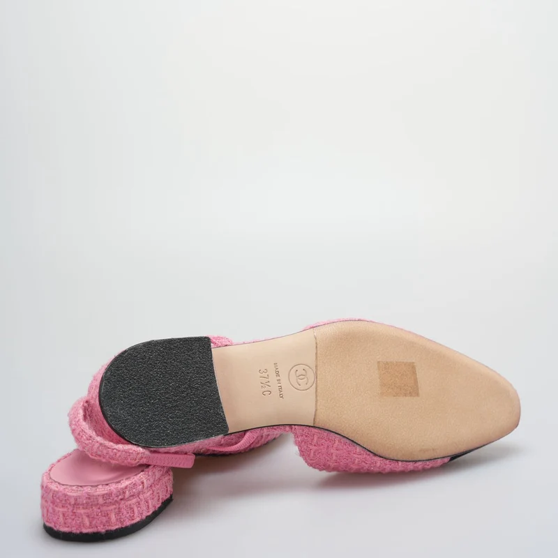 Chanel Tweed Grosgrain Cap Toe CC Slingback Pumps Größe 37.5 in Pink und Schwarz