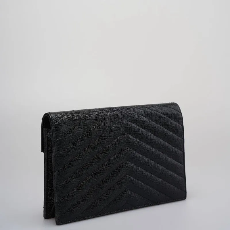 Saint Laurent – ​​Kleines Portemonnaie mit Monogramm auf Kettentasche in Schwarz mit goldfarbenen Metallteilen