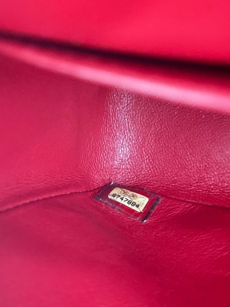 Chanel Red Vintage Classic Double Flap Bag Medium aus Lammleder mit 24 Karat Goldbeschlägen