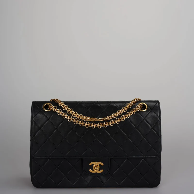 Chanel Vintage Schwarze Lammleder Zeitlose Flap Bag Gold Hardware