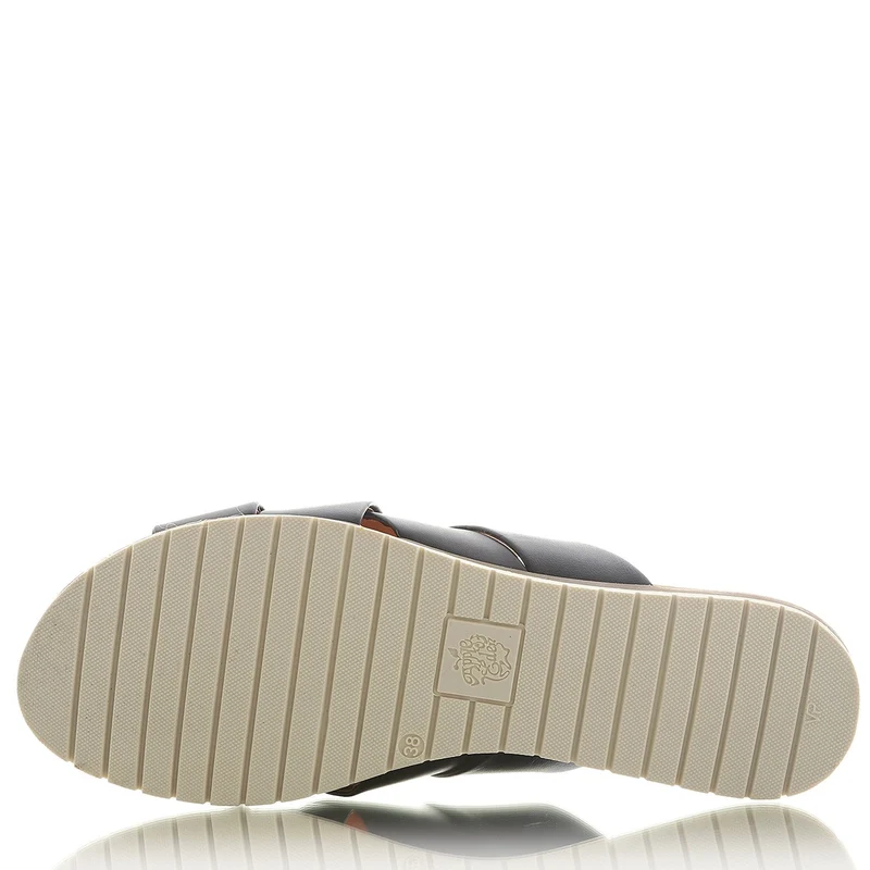 Berta 1 black