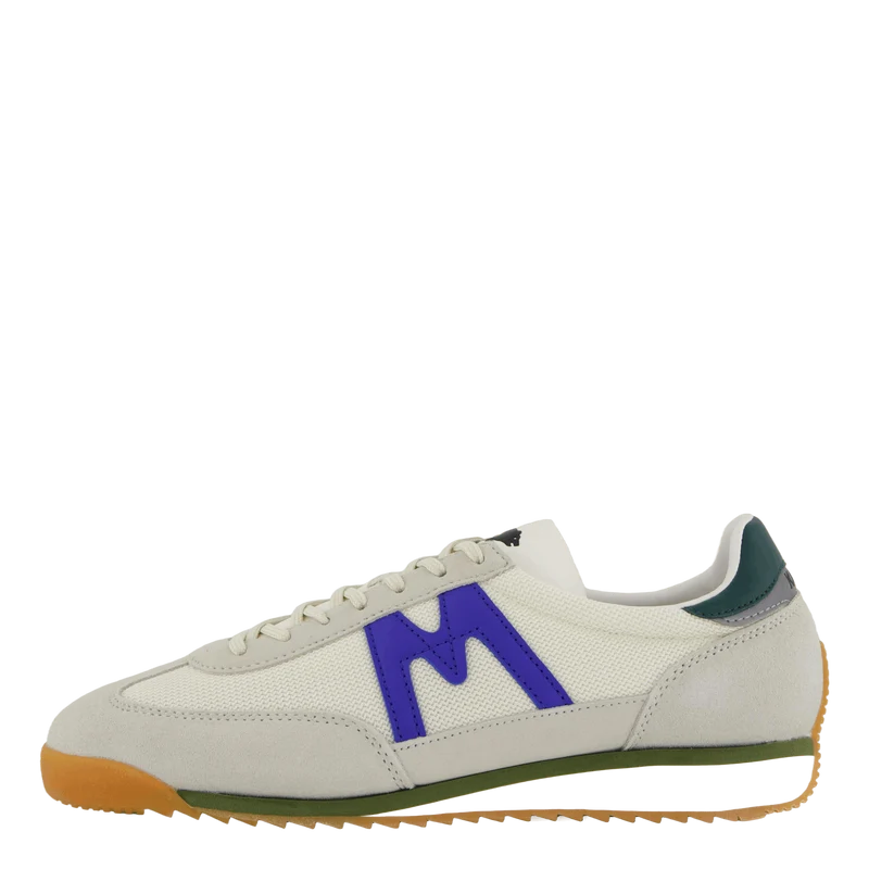 Mestari Foggy Dew / Amparo Blue