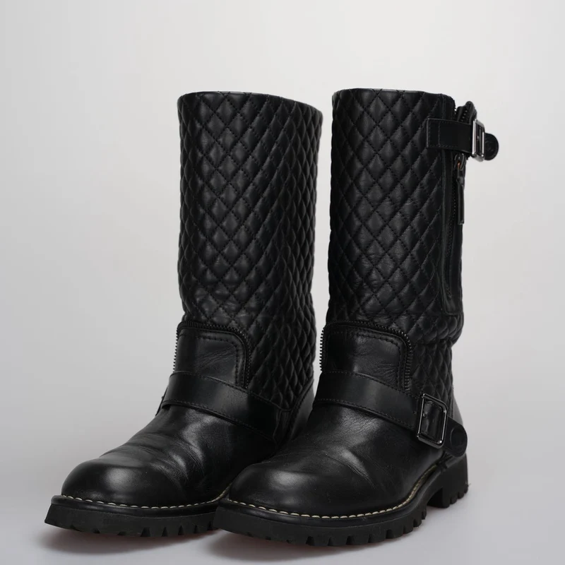 Chanel gesteppte Motorradstiefel Schwarz